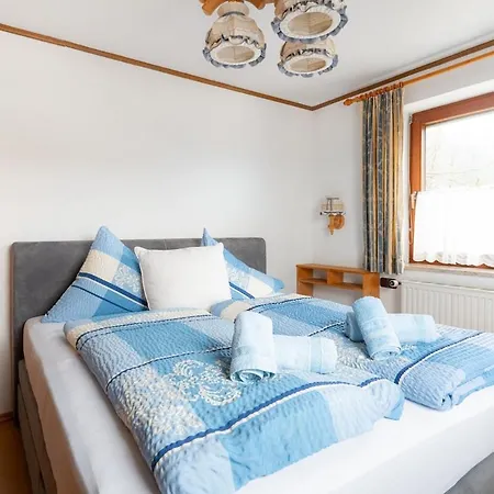 Ruhige Mit Balkon Und Kaiserblick Apartman *